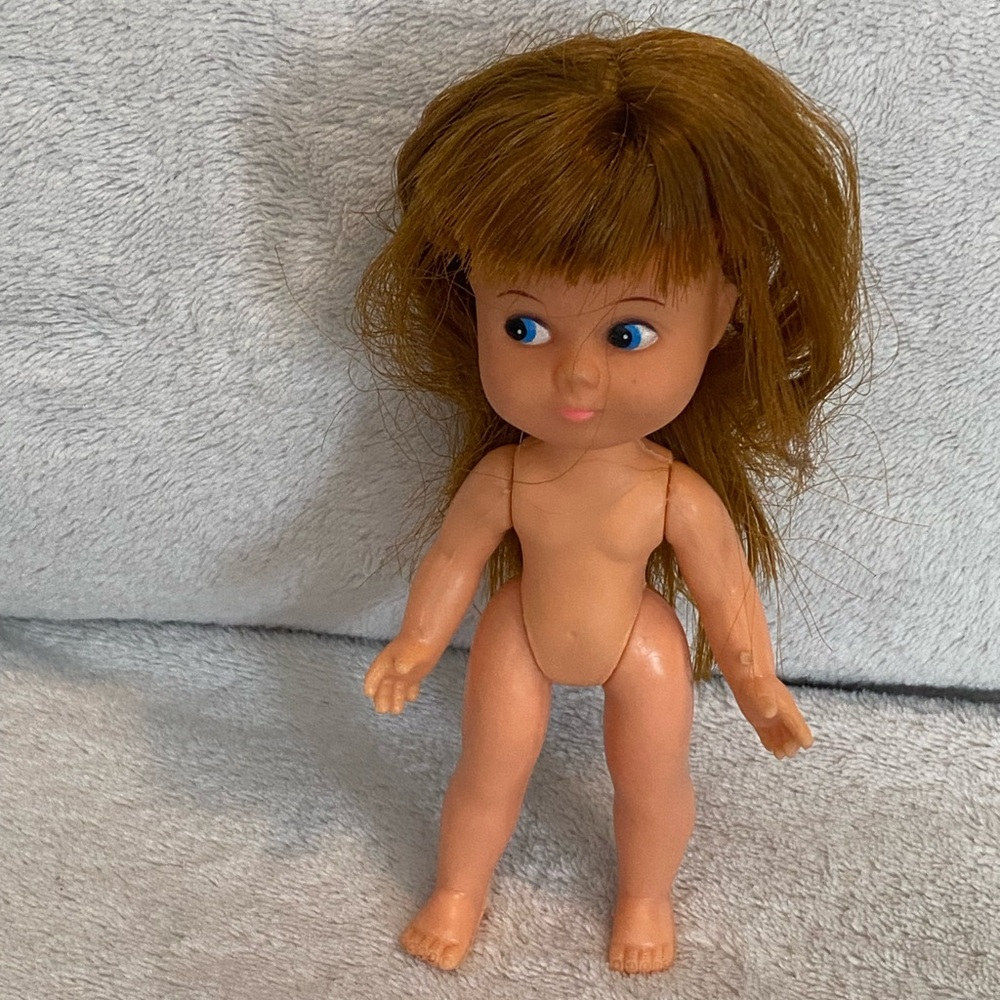 VTG 60s Hong Kong Plastic Doll Side Eyes Red Brown Hair Bangs Clone No Tools 5”